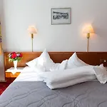 住宿加早餐酒店 Inselhotel Ihnken